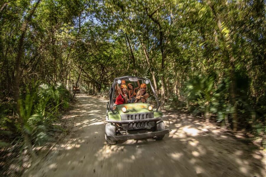 From Playa del Carmen: Xplor Park Admission, Full Day - Safety gear, lockers, and the rules that affect your comfort