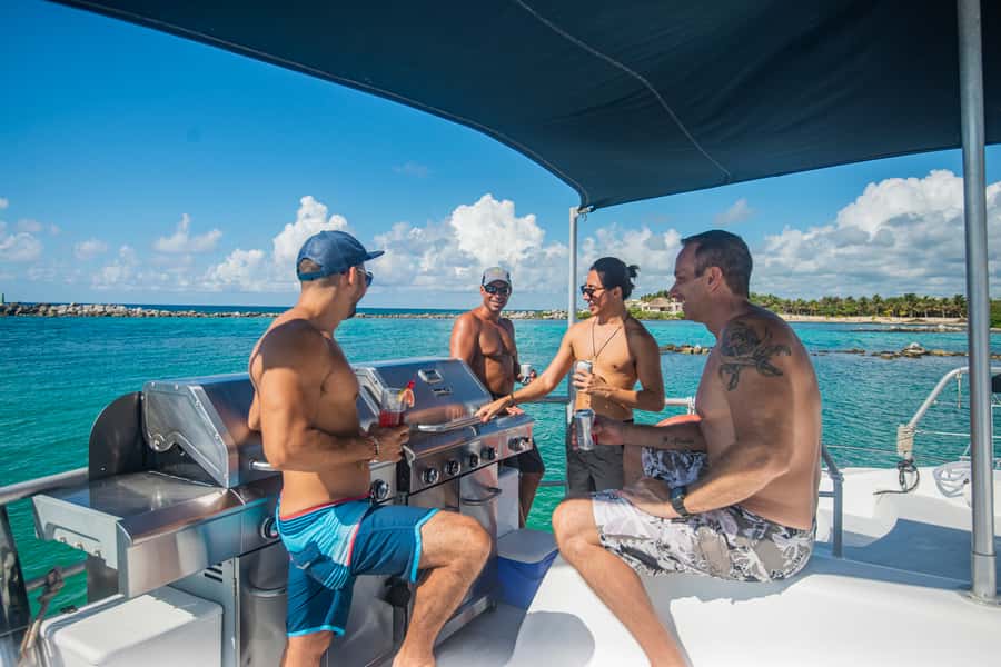 From Puerto Aventuras: Share Catamaran Tour - Quick take: what really matters on this catamaran tour