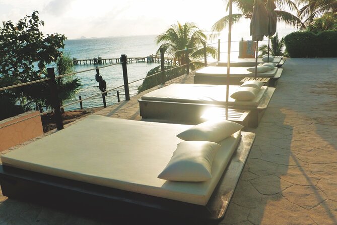 Garrafon Park in Isla Mujeres from Cancun - VIP Lounge meals: buffet lunch plus multiple VIP restaurants