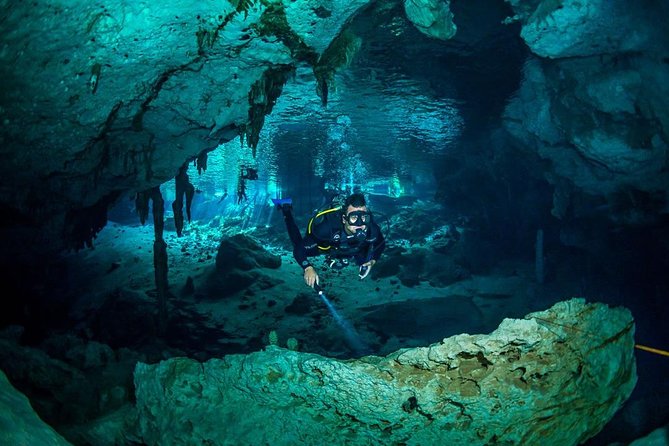 Go for 2 dives in cenote Dos ojos for certified divers - Who this is for: minimum Open Water, health checks, and asthma warnings