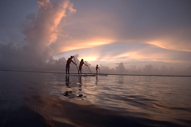 Golden Hour at Mariscal Lagoon: A Sunset to Remember - Meeting Point at Yak Lake House and the 3:45 pm Start