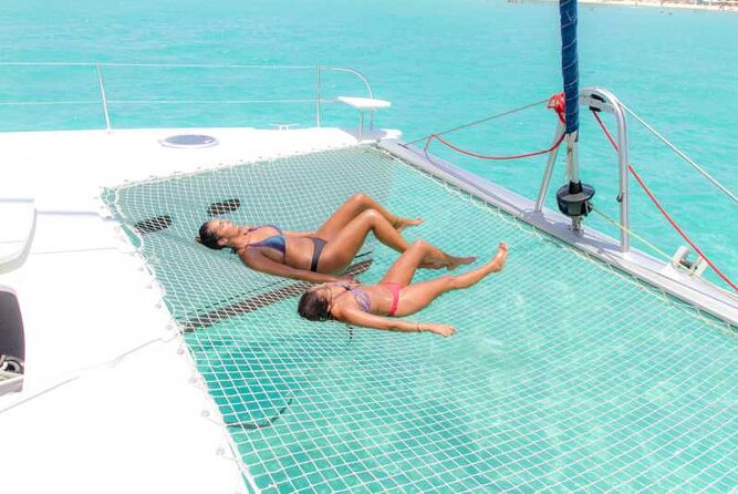 Half Day Luxury Sailing Experience in Riviera Maya with Open Bar - Motion, Weather, and When the Crew Adjusts