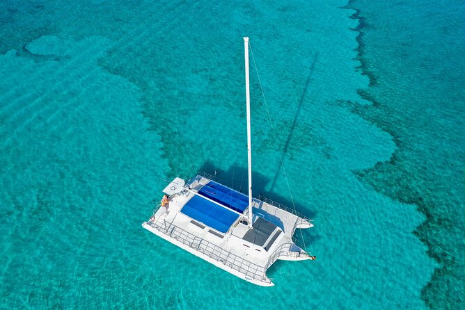 HipHop Catamaran Party from Cancun to Isla Mujeres - Isla Mujeres snorkeling and sandbank photo time, with a realistic 3-hour window
