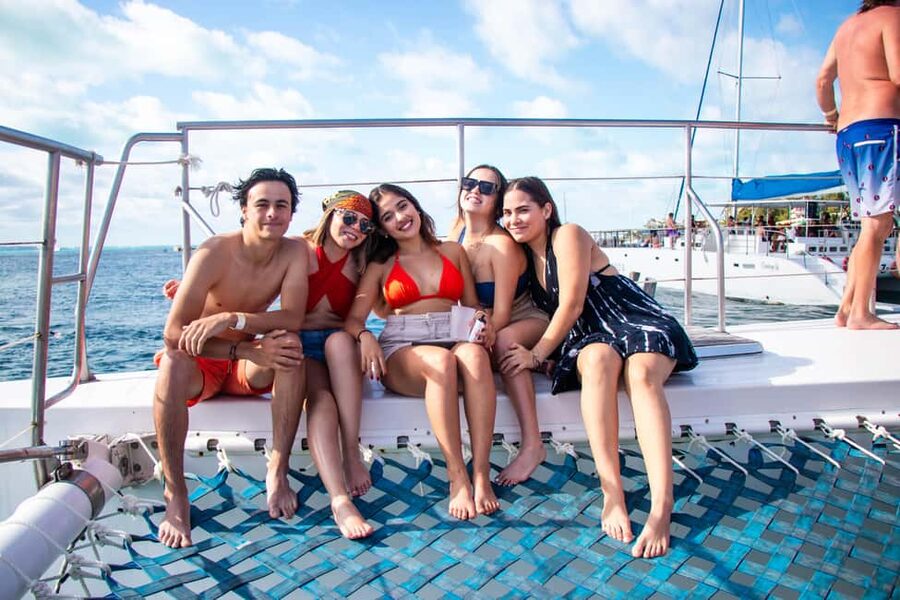 Isla Mujeres Catamaran, Snorkel & Buffet Lunch - Optional golf cart or motorbike rental for a one-hour island loop