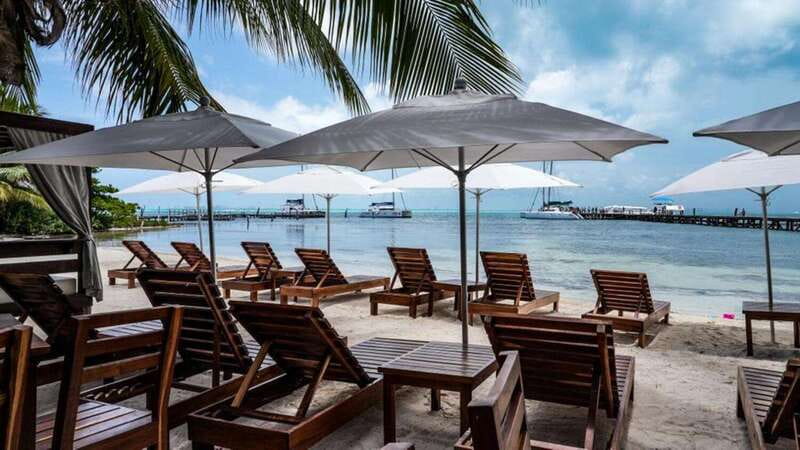 Isla Mujeres: Catamaran with Open Bar, Snorkeling and Lunch - Pickup, timing, and how the day actually flows
