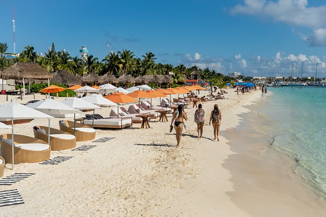 Isla Mujeres Cruise with Beach Club, Snorkel, Lunch and Open Bar - Food and drinks: what’s included, what to watch for