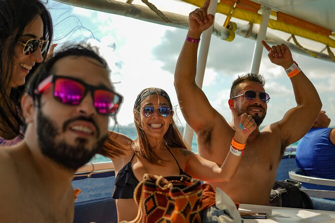 Isla Mujeres Island and Snorkeling Tour - Isla Mujeres downtown time: Magic Town wandering