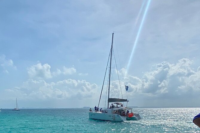 Isla Mujeres on luxury catamaran with snorkel, open bar and lunch - Key things to know before you go