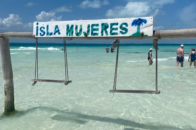 Isla Mujeres on luxury catamaran with snorkel, open bar and lunch - How the catamaran day is paced (and why it works)