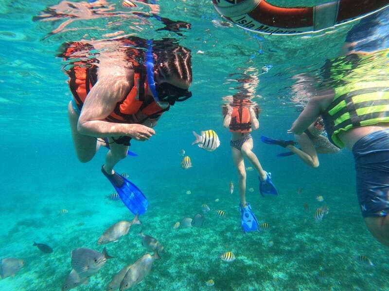 Isla Mujeres: Snorkeling Adventure at the Underwater Museum - MUSA Underwater Museum of Art: Sculptures That Host Real Life