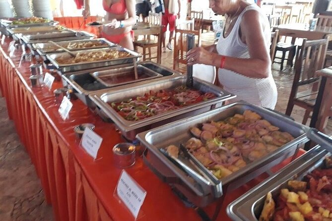 Isla Mujeres Unlimited Catamaran! Drinks, Fun & Party From Playa Del Carmen - English Tour Reality: Mixed Languages and Fast Instructions