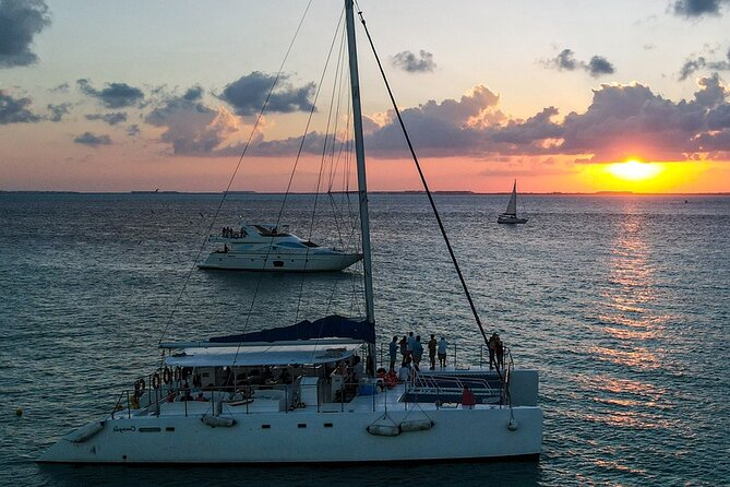 Isla Mujeres Unlimited! Fun & Party with transportation - Transportation from Playa del Carmen: why timing feels long