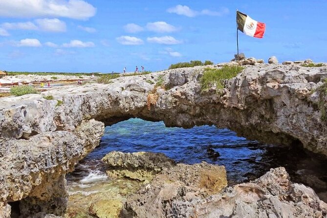 Jade Caverns Private Jeep Tour with Lunch and Snorkeling - Playa Chen Rio Natural Pool: Quick Reset in a Crystal Pool