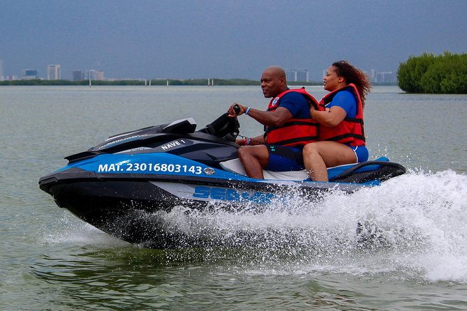 Jet Ski Rentals in Cancun: 30-Minute Option (Shared Jetski) - Safety and the bilingual guide: clear rules, quick instruction