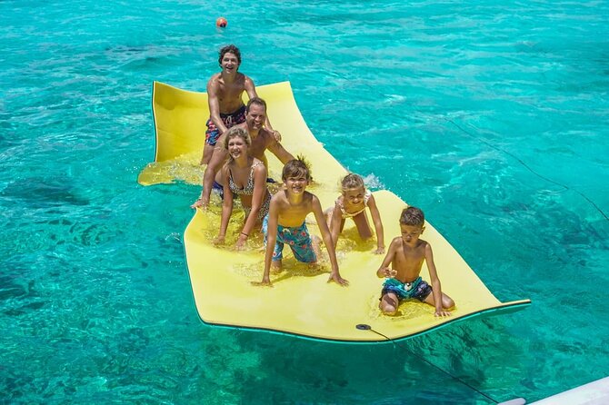 Lagoon 39ft Private Catamaran 5hr - El Cielo Full Experience - Meeting at Cozumel Windseekers and getting settled fast