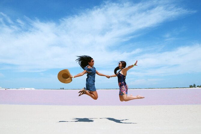 Las Coloradas & Rio Lagartos Tour from Cancún - Guide quality and group size: what can vary on a day like this