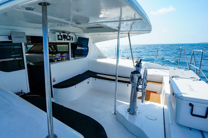 Laura Catamaran Private Tour to Isla Mujeres - Timing and weather: how to plan for a smooth sail