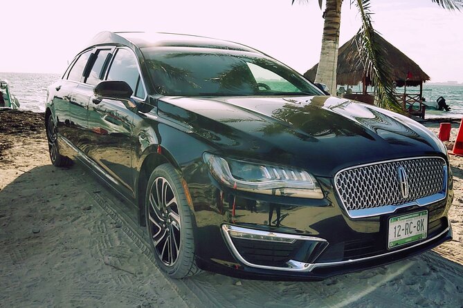 Lincoln Strecth Limousine with Wi Fi on board - Finding your rep by terminal: Terminal 2, 3, or 4
