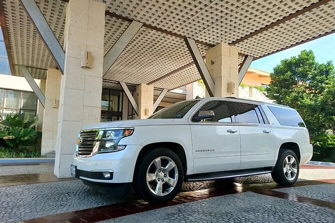 Luxury one way transfer to Tulum from Cancun airport - The pickup flow: from email confirmation to you messaging your status