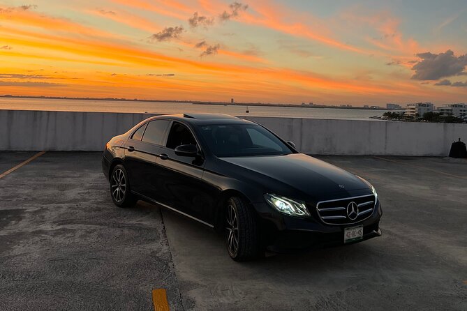 Luxury SUV Private Transfer – Cancun Airport ↔ Playa del Carmen - Drinks, “luxury” expectations, and how to protect your day