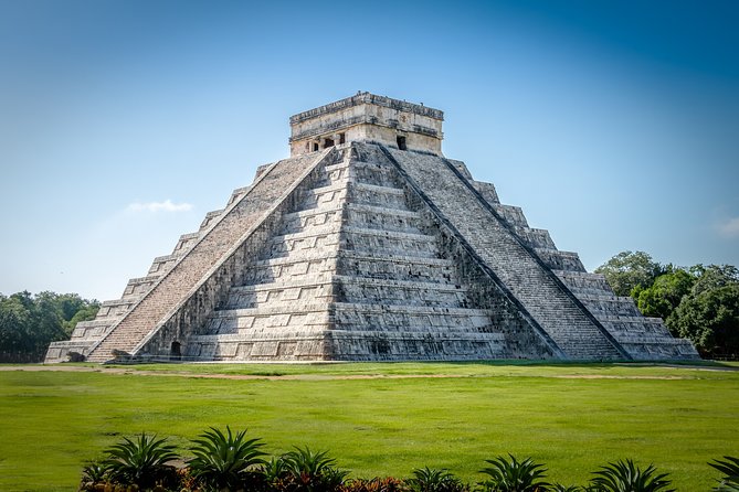Luxury Tour to Chichen Itza and 2 Cenote - From Tulum - Food on Board and at Stops: What’s Included, What You Should Still Plan For