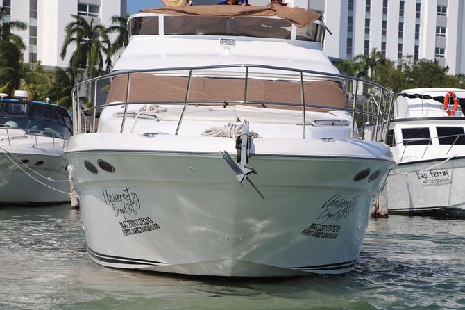 Luxury Yacht in Paradise and snorkel by Isla Mujeres - Playa Norte Views Without Docking: Less Transit, More Coastline