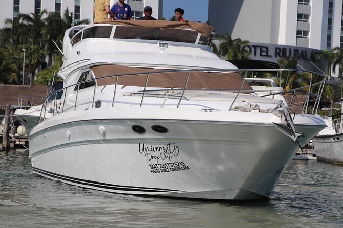 Luxury Yacht in Paradise and snorkel by Isla Mujeres - Price and Value Check: What $250.76 Covers, and What Costs Extra
