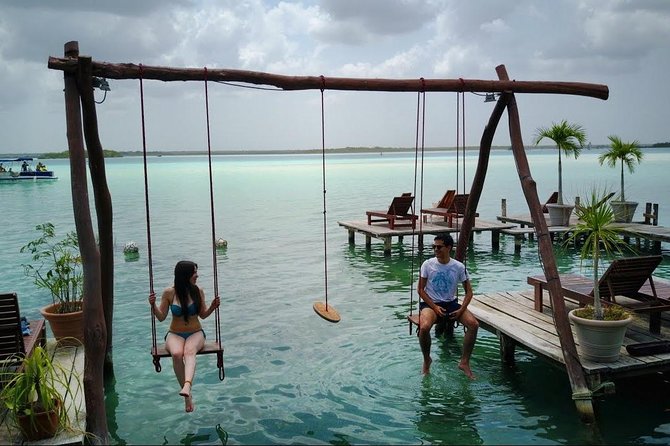 Magical BACALAR TOUR with Pontoon Boat ride. (Transportation + Breakfast + Food) - Meals included: what to expect from breakfast and lunch