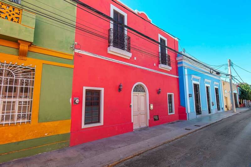 Mérida: 3-Hour Walking Food Tour - The gorditas opener, plus refreshing drinks to set the pace