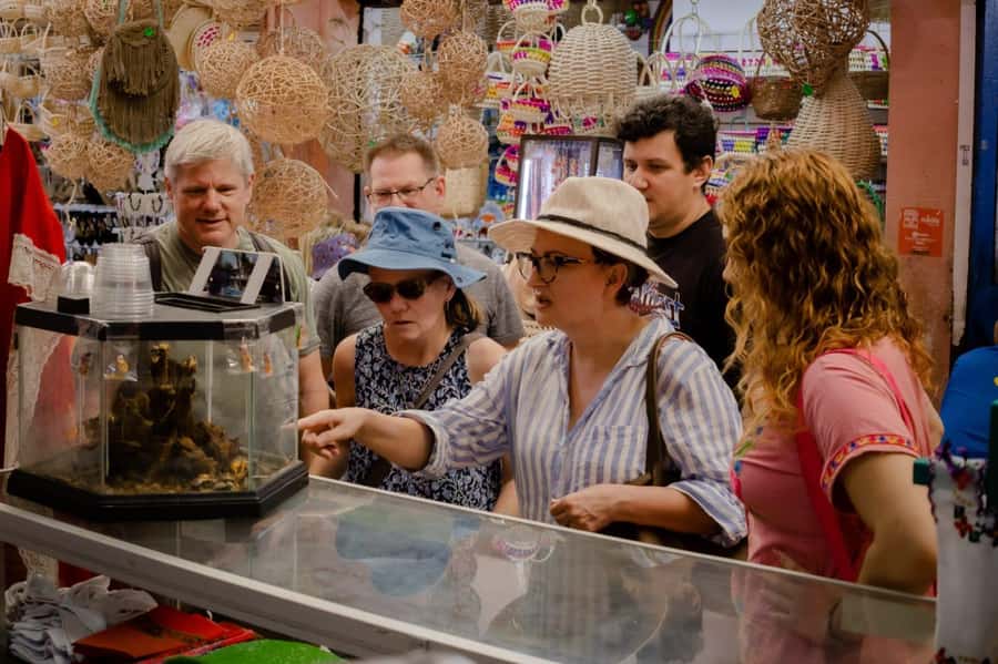 Mérida: Food tour of typical Yucatecan cuisine. - Getting started on 56th Street, then stepping into the markets
