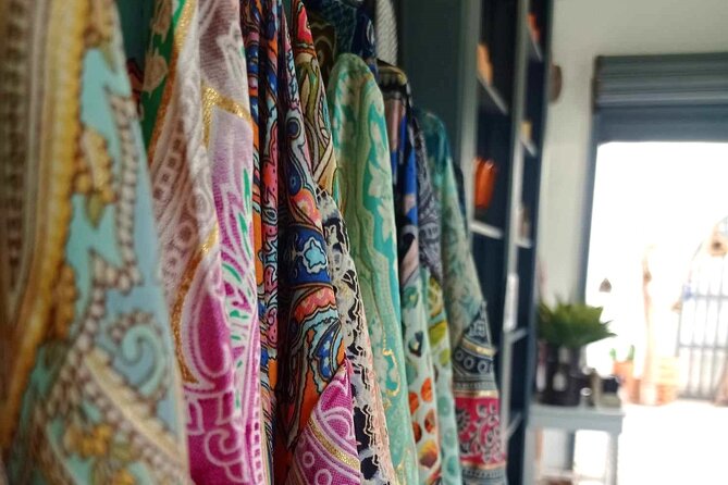 Merida's Ultimate Experience Shopping TOUR - Entering The Merida Side-Streets Mindset