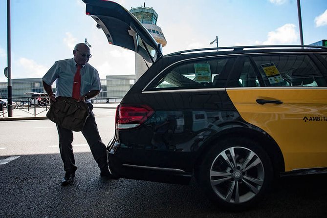 Mexico Private Transfer from Merida airport to central Merida - Route to central Mérida: letting a local driver handle traffic