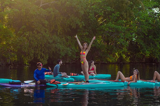 Paddleboarding and/or kayaking tour at sunrise in the lagoon of Bacalar - The lagoon atmosphere you’re really paying for