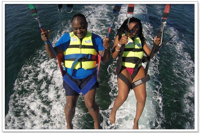 Parasailing Tour - The 10 to 12 minute parasail flight at 80 meters, what you will actually see