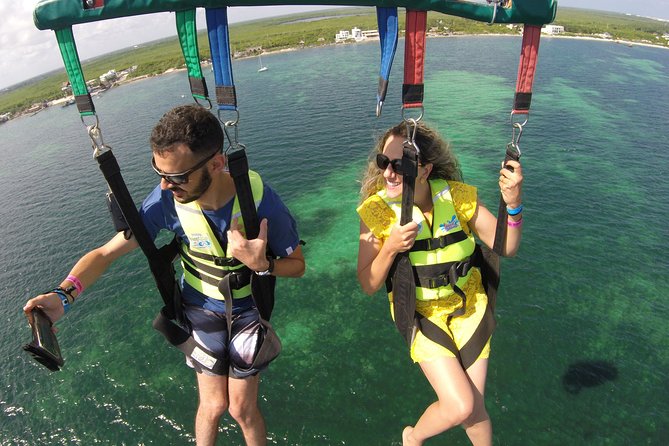 Parasailing Tour - Pro photos and video: how to get the memories without getting surprised