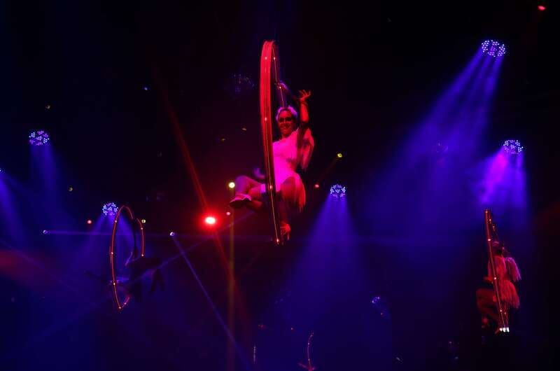 Playa del Carmen: Coco Bongo Nightclub Experience - Pick your tier: drinks, snacks, and seating levels