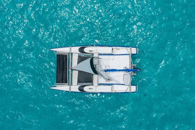 Premium Isla Mujeres Tour by Private Catamaran - Isla Mujeres free time: artisan streets, flexible meals, and choose your vibe