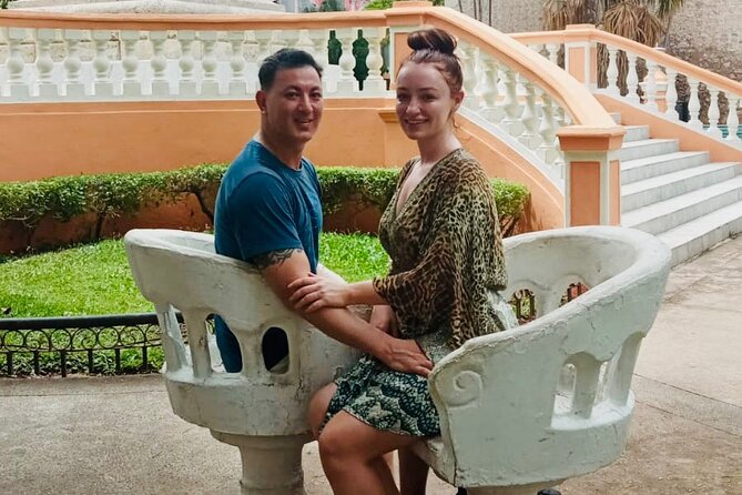 Private City tour Merida History plus Local Antojitos Tasting - Calle 60 to Parque de Santa Lucía: the street that connects the story