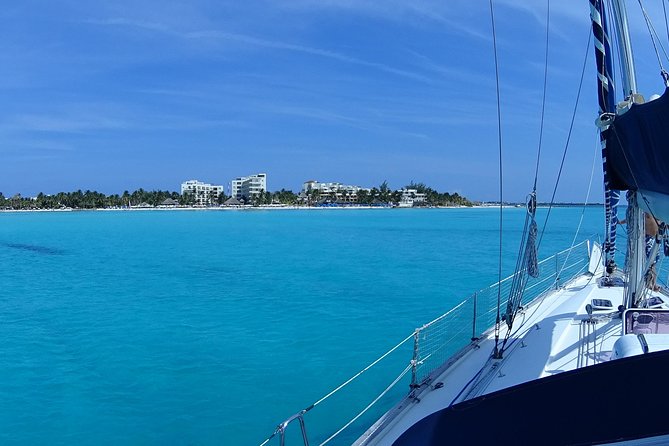 Private Customizable Sailing Tour in Cancun - Cancun to Isla Mujeres, with your own pace and your own boat