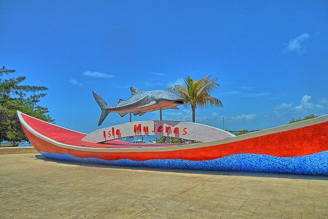 Private Escape: Isla Contoy & Isla Mujeres with Snorkeling - Isla Mujeres: one hour in town, then Playa Norte