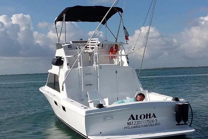 Private fishing charter Bertram 31ft 6 pax max if you don't fish you don't pay - The extra costs you should budget for: licenses and dock fees