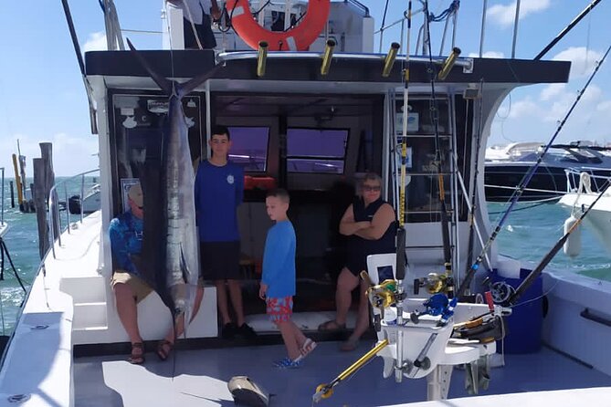 Private fishing charter Boat 48ft 12 pax Good Marlin and Sailfish - Cancun marlin and sailfish, with a clear 4 hour game plan