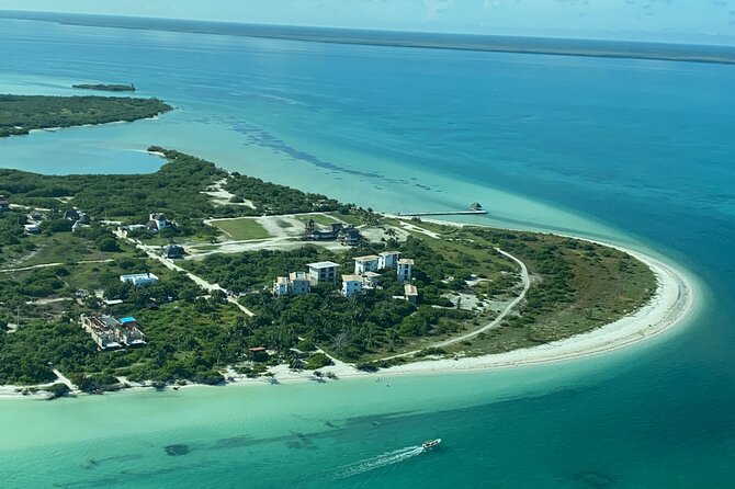 Private flight to Holbox from Cancun - The flight itself, what onboard comfort looks like in a small aircraft