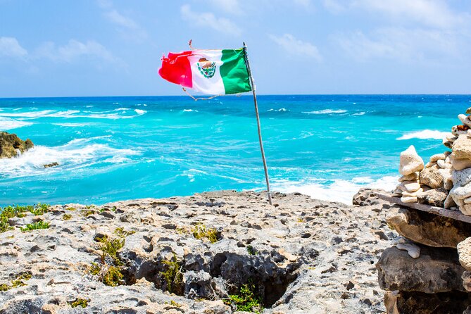Private Jeep and 4x4 Polaris RZR Tour with Mexican Lunch - Coco’s Beach Club lunch, a relaxing finish by the water