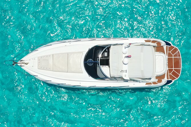 Private Premium Yacht 46FT Rental in Cancún - Entering Nichupte Lagoon from Zona Hotelera, not from a cruise ship