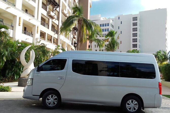 Private roundtrip transportation from Cancun airport to hotels - Cancun airport to hotel, what the private transfer feels like