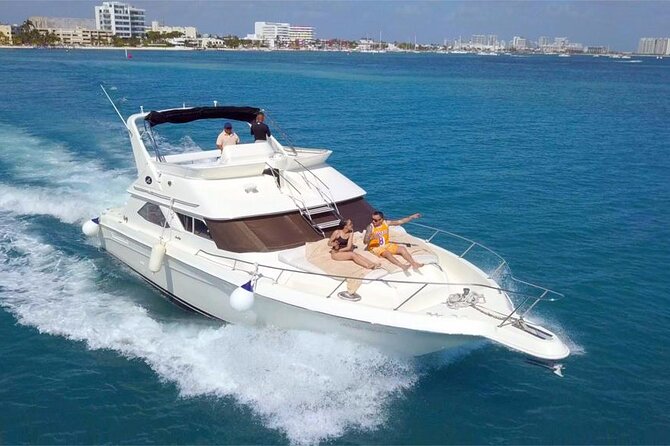 Private SeaRay 47ft Yacht Rental Cancun 23P6 - Snorkeling Time: Fun, Simple, and Gear-Friendly
