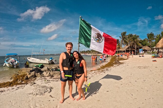 "Private snorkeling with turtles in Akumal + Photos included" - Gear, beach access, and comfort before and after