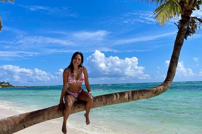 Private Tour Tulum Tortugas Cenote Beach All Inclusive - Guides who actually shape the day, from photos to patience