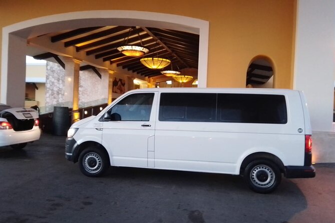 Private Transfer from Cancun Airport to Cancun Hotels 1-7 People - How the Private Pickup Works at Terminals 2, 3, and 4